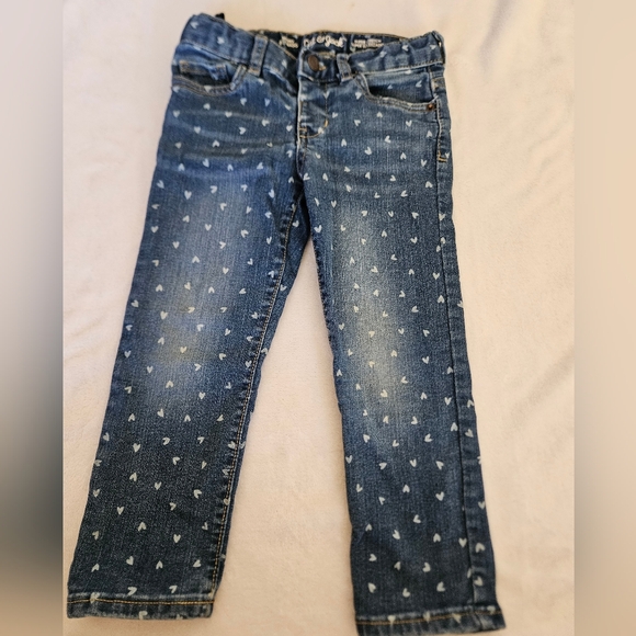 Cat & Jack | Skinny Jeans | Girls | Size 4T | Hearts | Medium Wash | Toddler - Picture 2 of 6